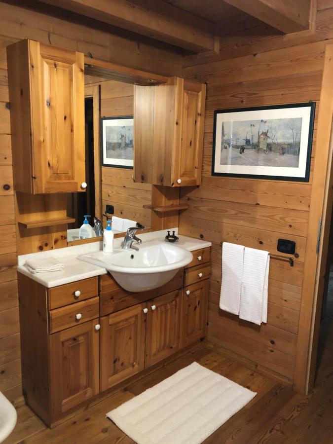 Chalet B&B Laghetti Martina Crevalcore Bagian luar foto
